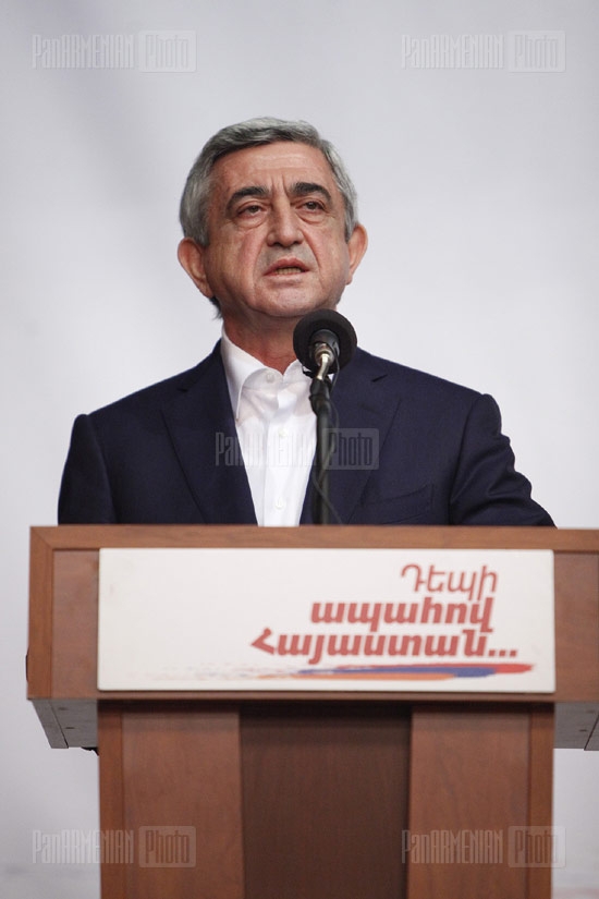 RA President Serzh Sargsyan's meeting with residents of Davitashen district