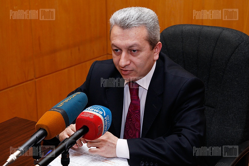 Ֆինանսների փոխնախարար Ատոմ Ջանջուղազյանի մամլո ասուլիսը