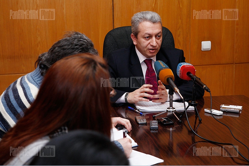 Ֆինանսների փոխնախարար Ատոմ Ջանջուղազյանի մամլո ասուլիսը