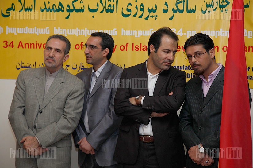Открытие выставки посвященной 34-й годовщине победы Исламской Революции в Иране
