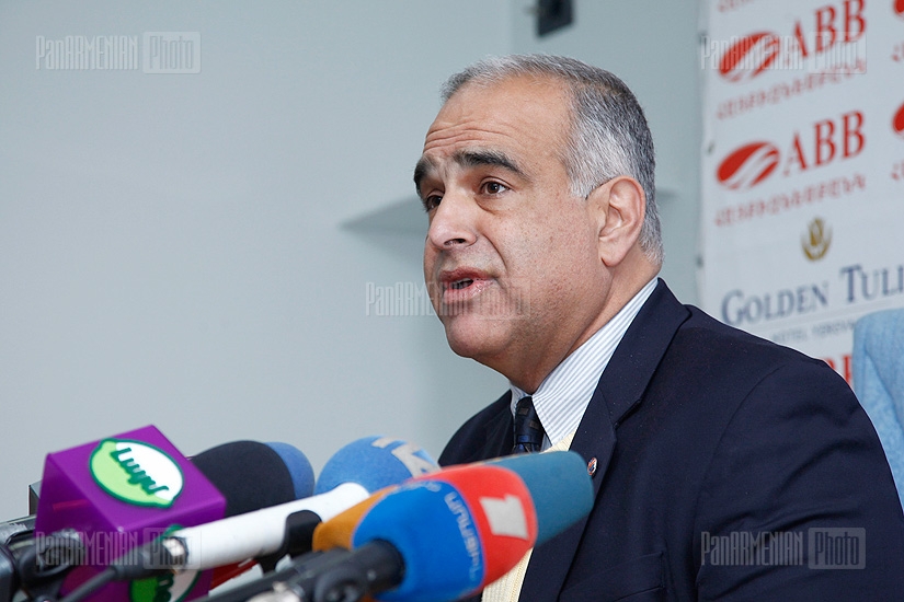ՀՀ նախագահի թեկնածու Րաֆֆի Հովհաննիսյանի մամուլի ասուլիսը