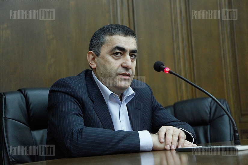 Брифинг: Руководитель Армянской Революционной Федерации Дашнакцутюн (АРФД) Армен Рустамян