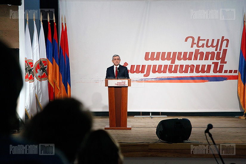 RA presidential candidate Serzh Sargsyan visits Kanaker-Zeytun administrative district 