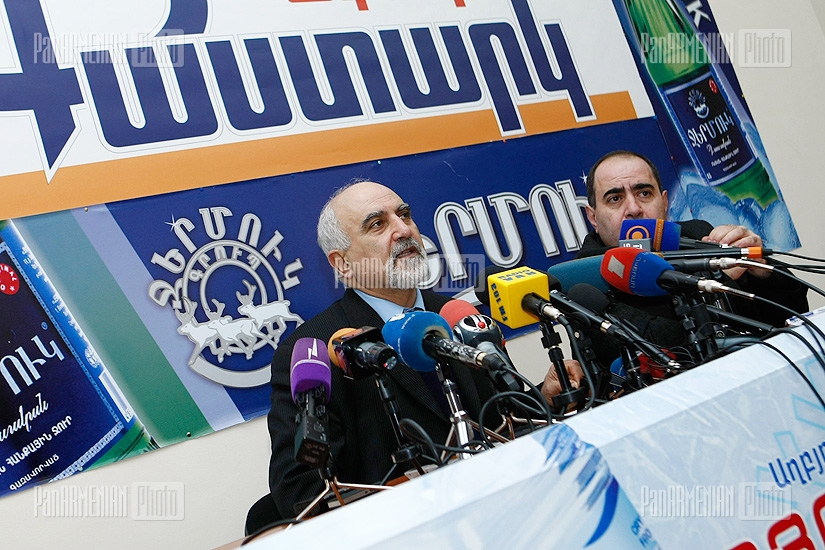 Press conference of RA presidential candidate, NSU leader Paruyr Hayrikyan