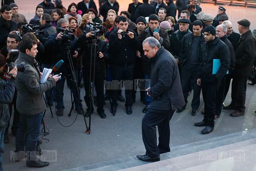 Meeting of RA presidential candidate Hrant Bagratyan in Freedom Square