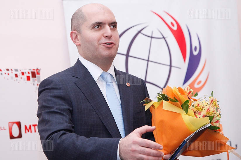 RA Prime Minister Tigran Sargsyan at Best Student Award