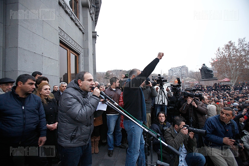  Heritage party leader Raffi Hovannisian's rally in Freedom Square