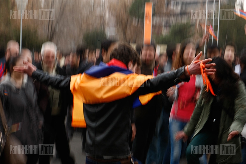 Митинг бывшего кандидата в президенты РА Раффи Ованнисяна на Полщади Свободы