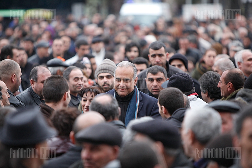 RA former presidential candidate Raffi Hovannisian's rally in Freedom Square