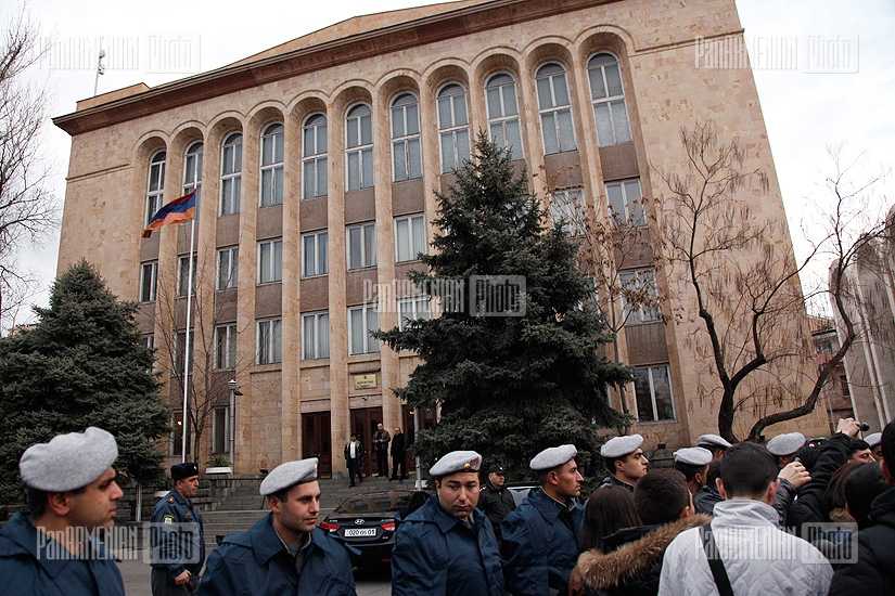 Raffi Hovannisian's representatives submited claim to the Constitutional Court 