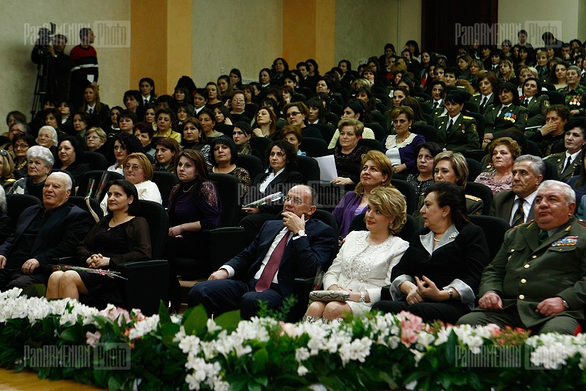 Состоялось торжественное мероприятие посвященное Международному женскому дню в административном комплексе министерства обороны РА 