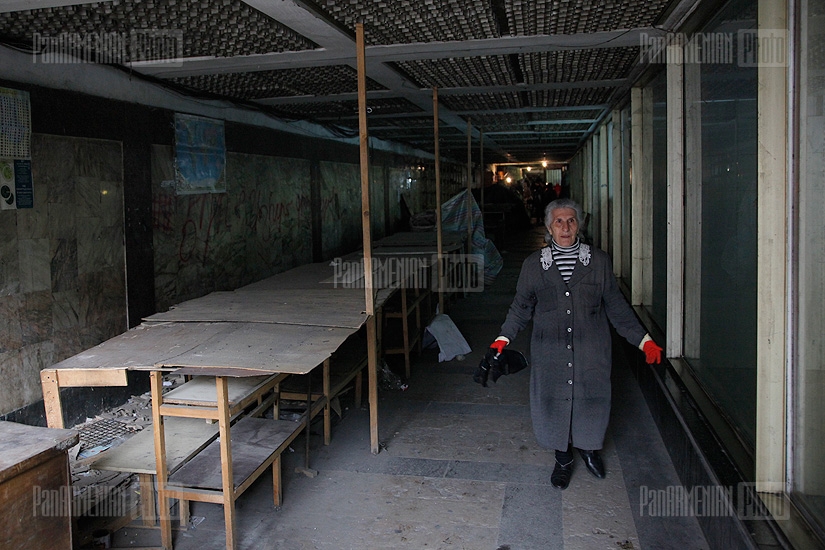 Underground passage of Abovyan-Moskovyan crossroads. Book sellers evicted ahead of repair