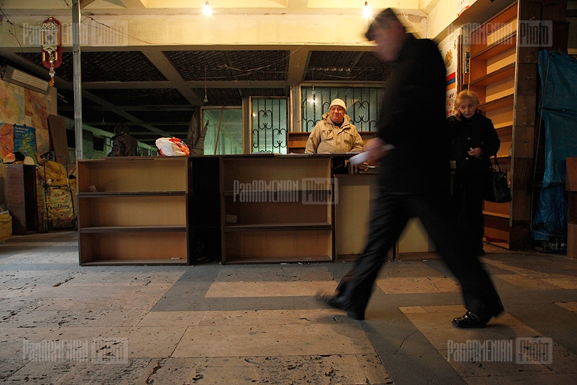 Underground passage of Abovyan-Moskovyan crossroads. Book sellers evicted ahead of repair