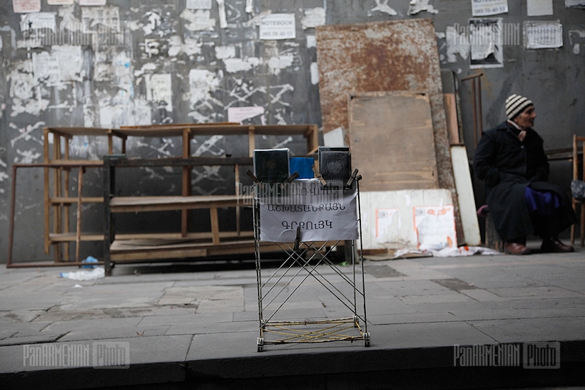 Underground passage of Abovyan-Moskovyan crossroads. Book sellers evicted ahead of repair