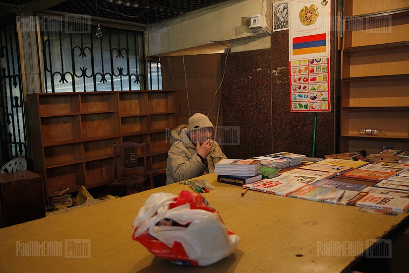 Underground passage of Abovyan-Moskovyan crossroads. Book sellers evicted ahead of repair