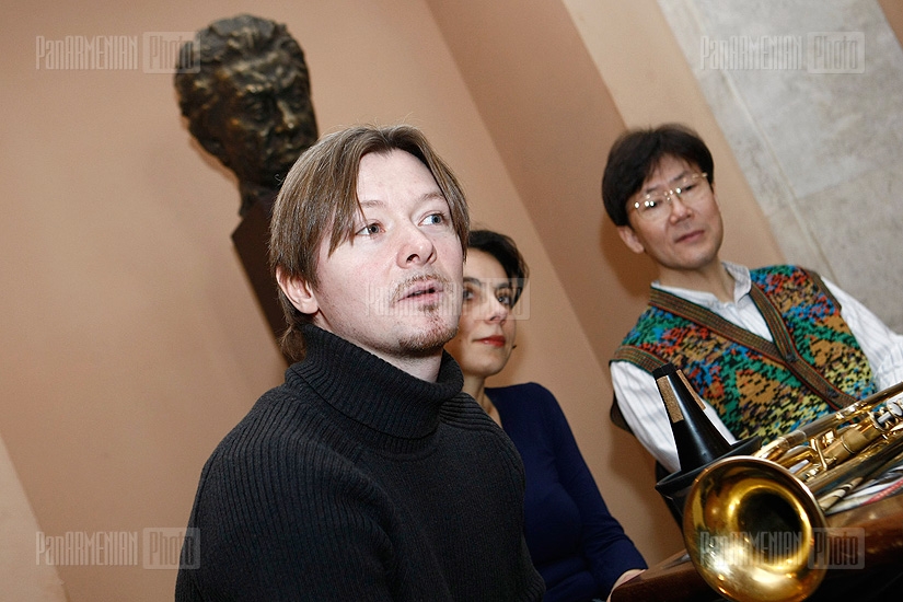 Press conference of trumpeter Sergei Nakariakov, pianist Maria Meerovitch and conductor Jong Viktorin Yun