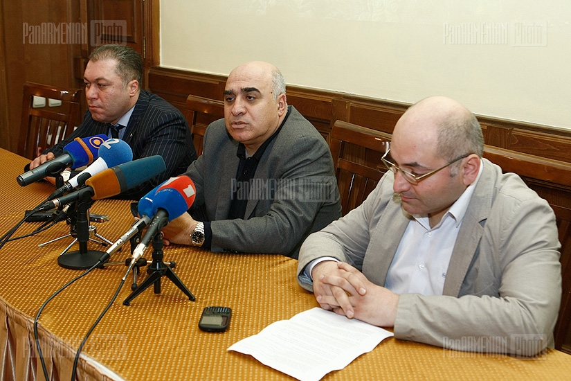 Yerevan-Van-Yerevan, flight presentation and press conference