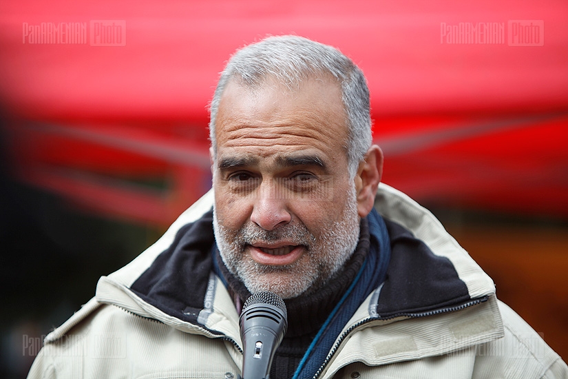 Press conference of Raffi Raffi Hovannisian 