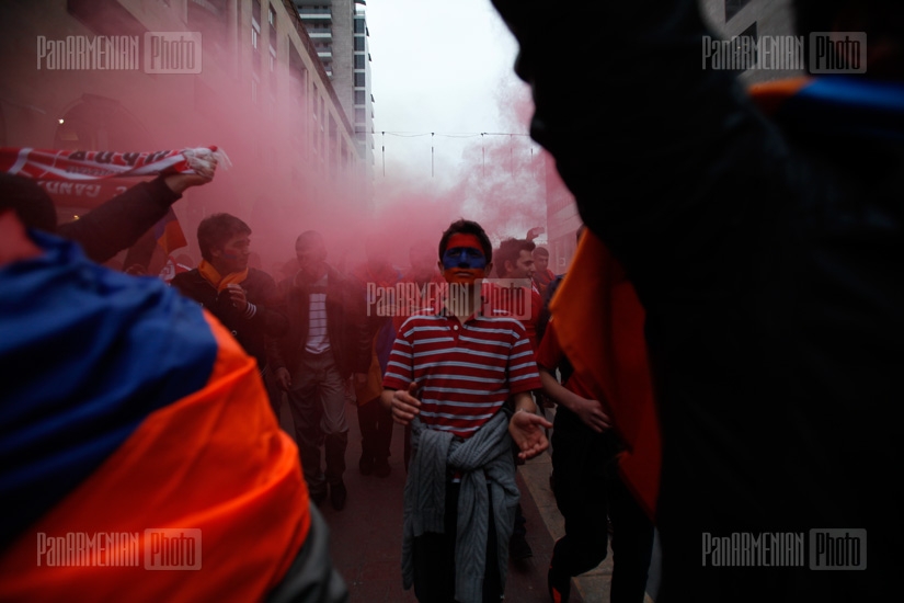 Football fans' march to  Vazgen Sargsyan Republican Stadium before Armenia-Czech Republic match 