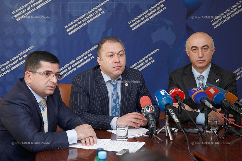 Press conference of Deputy Minister of Economy Tigran Harutyunyan and the president of World Armenian Jewelers Association (AJA) and the head of the Russian Jewelers Guild Gagik Gevorkian