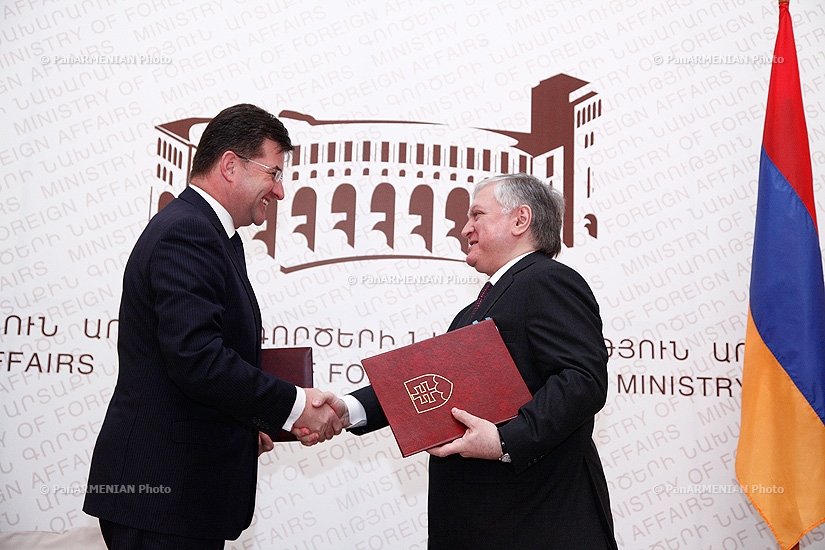 ՀՀ ԱԳ նախարարի պաշտոնակատար Էդվարդ Նալբանդյանի և Սլովակիայի Հանրապետության փոխվարչապետ, արտաքին և եվրոպական գործերով նախարար Միրոսլավ Լայչակի համատեղ մամուլի ասուլիսը