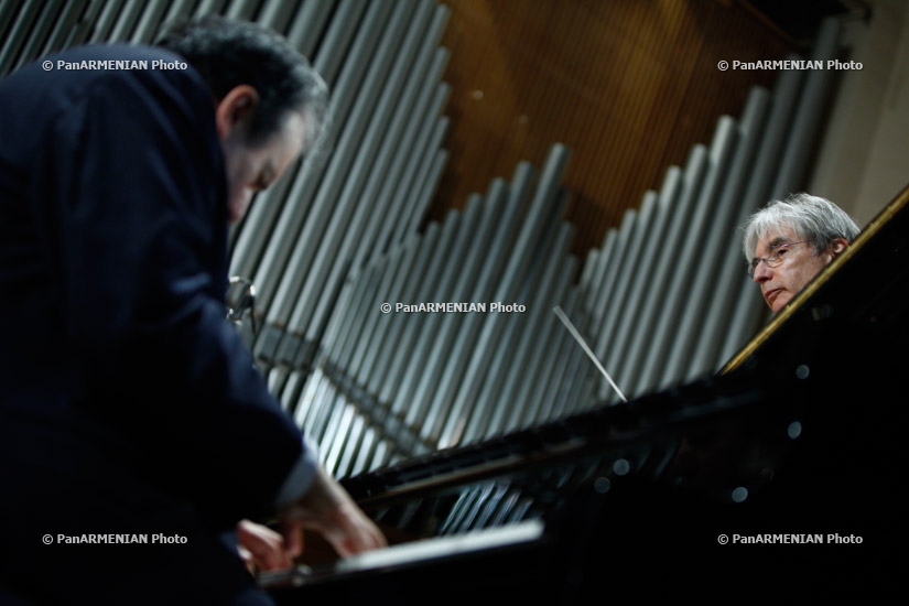 Открытая репетиция венского филармонического оркестра (дирижер Майкл Тильсон Томас) и пианиста Ефима Бронфмана