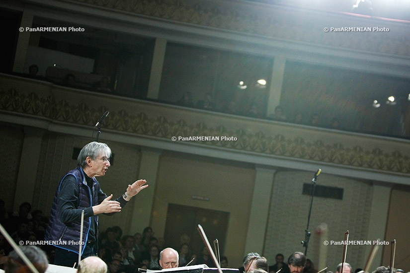 Ельцин в германии дирижирует оркестром фото