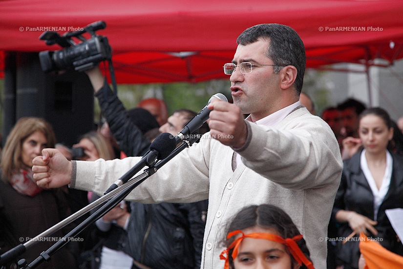 Raffi Hovannisian's rally in Freedom Square