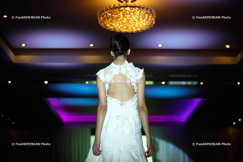 Показ свадебных платьев 2013 в гостинице Армения Мариотт