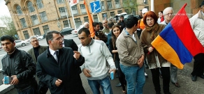 Марш представителей объединения партий «Здравствуй, Ереван» к площади Гарегина Нжде