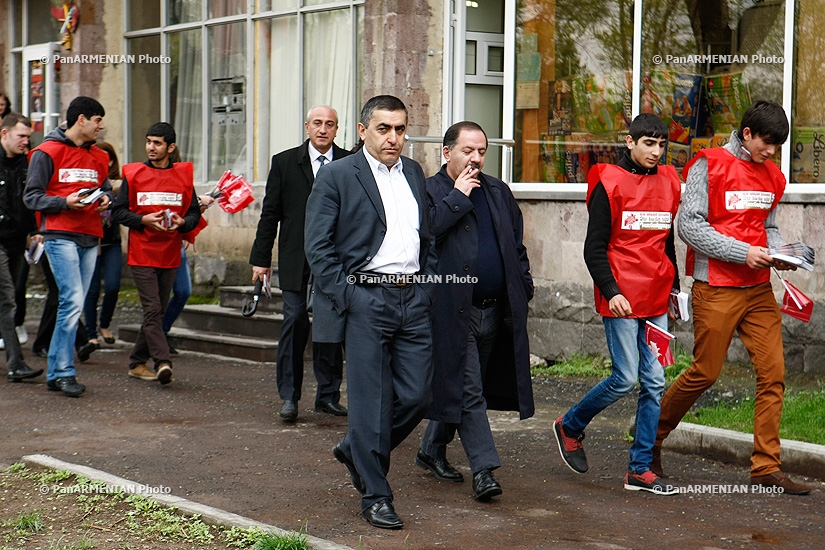 Armen Rustamyan, a ARFD party candidate in Yerevan’s Council of Elders elections took part in a march, organized in Nor Nork Administrative District