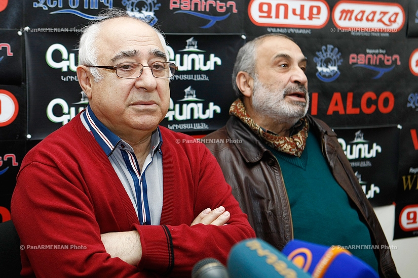 Press conference of sculptor Tigran Arzumanyan, actor Azat Gasparyan and painter Haghtanak Shahumyan