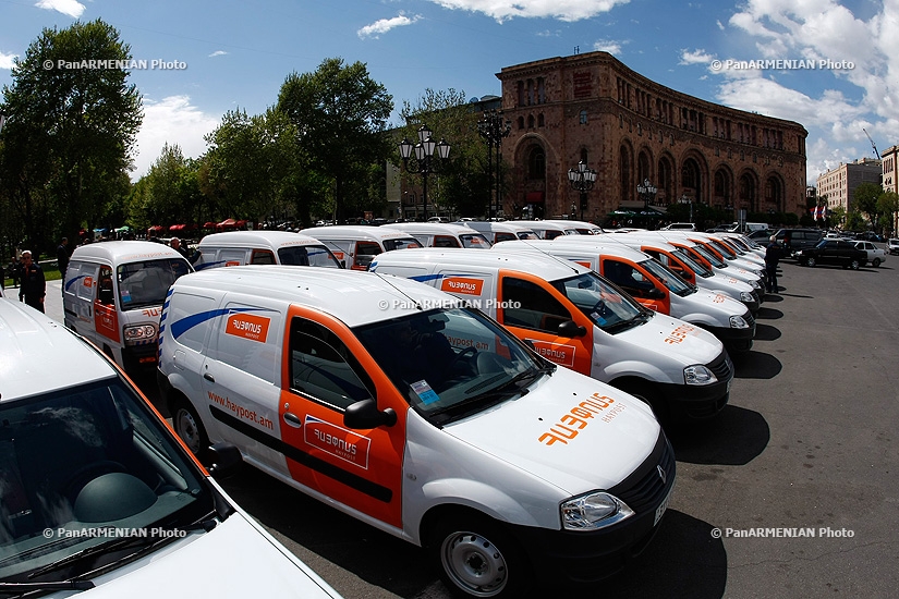 На Площади Республики состоялась презентация и торжественный запуск 25 новых автомобилей ЗАО «Айпост»