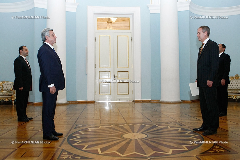 Президент Армении Серж Саргсян принял Пола Майлера, недавно назначенного посла Австралии в Армении