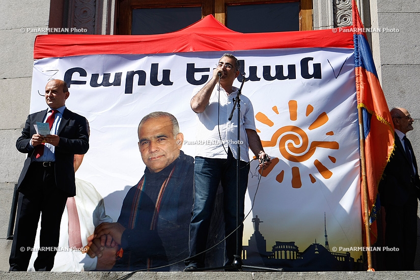 Hello Yerevan bloc of parties held a rally on Freedom Square