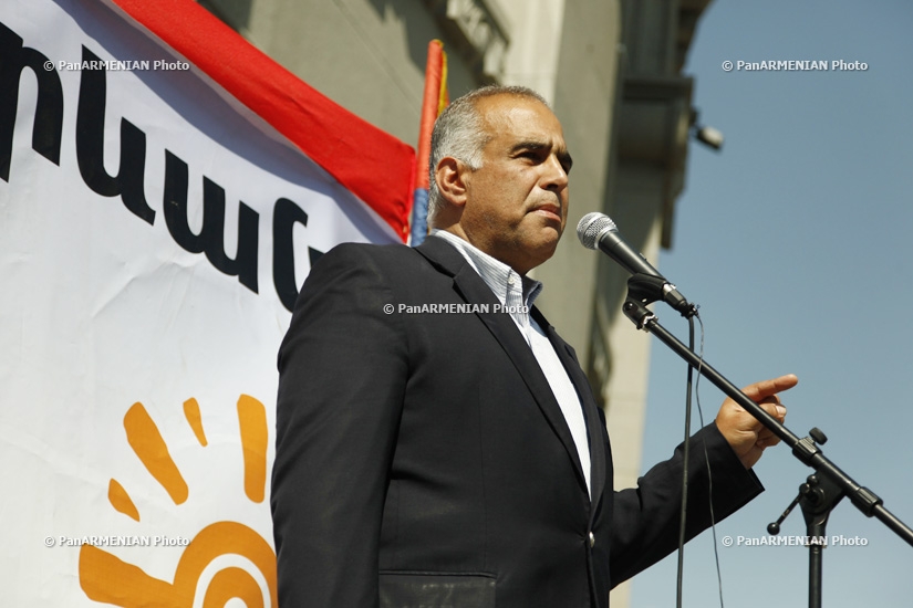 Hello Yerevan bloc of parties held a rally on Freedom Square