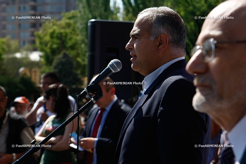 Hello Yerevan bloc of parties held a rally on Freedom Square