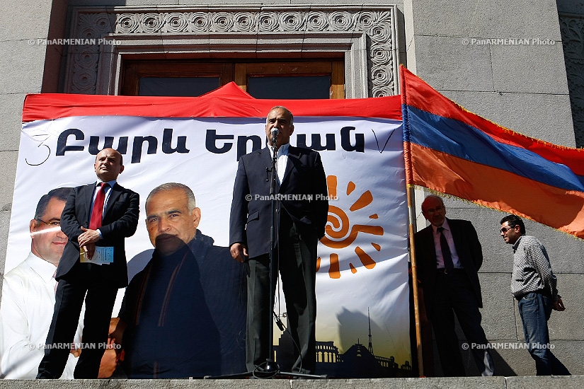 Hello Yerevan bloc of parties held a rally on Freedom Square