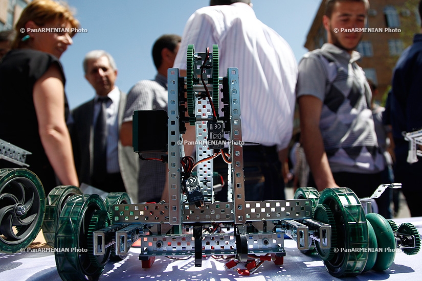 Robots assembled by different robotics groups demonstrated at Robotics Day event