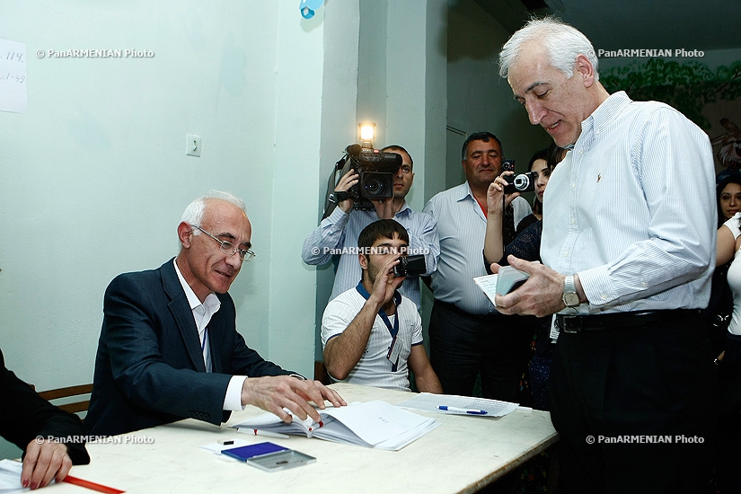 No. 1 in Armenian National Congress (ANC) Party candidate list Vahagn Khachatryan cast ballot in Yerevan City Council election
