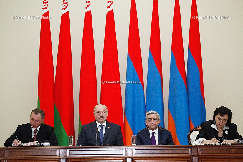 Брифинг президентa Армении Сержa Саргсянa и президентa Республики Беларусь Александрa Лукашенко