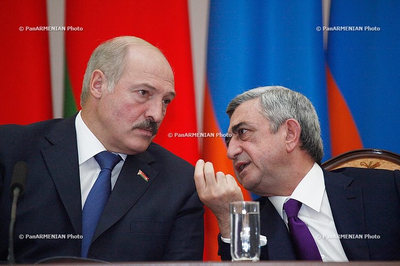 Брифинг президентa Армении Сержa Саргсянa и президентa Республики Беларусь Александрa Лукашенко