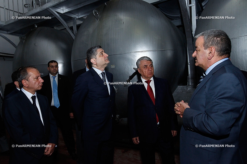 ՀՀ վարչապետ Տիգրան Սարգսյանը այցելեց Եղվարդի «Շահնազարյան» գինու-կոնյակի տուն 