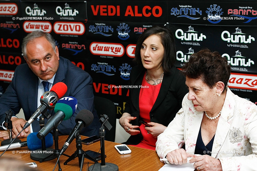 Press conference of Anahit Bakhshyan and Suqias Avetisyan