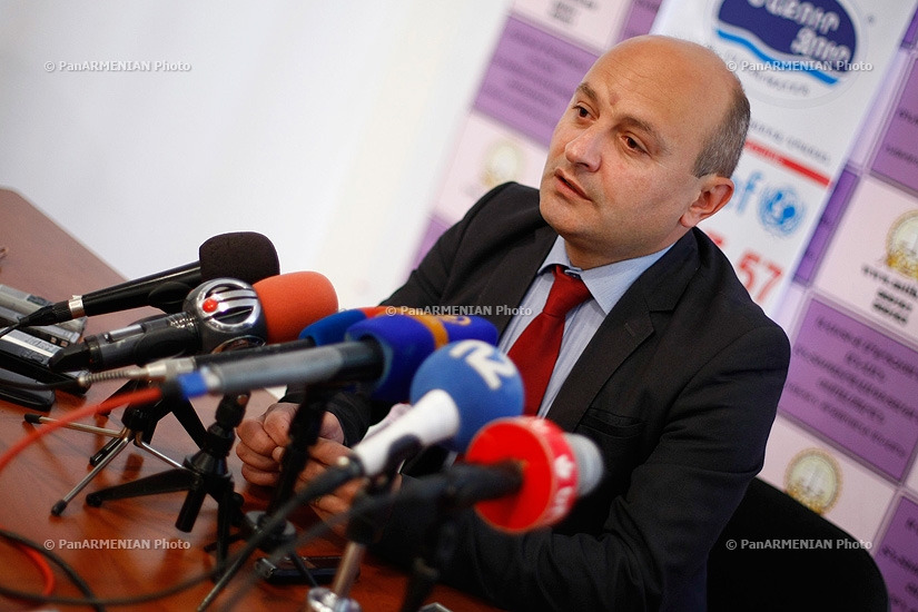 Press conference of Heritage Party's general secretary Stepan Safaryan