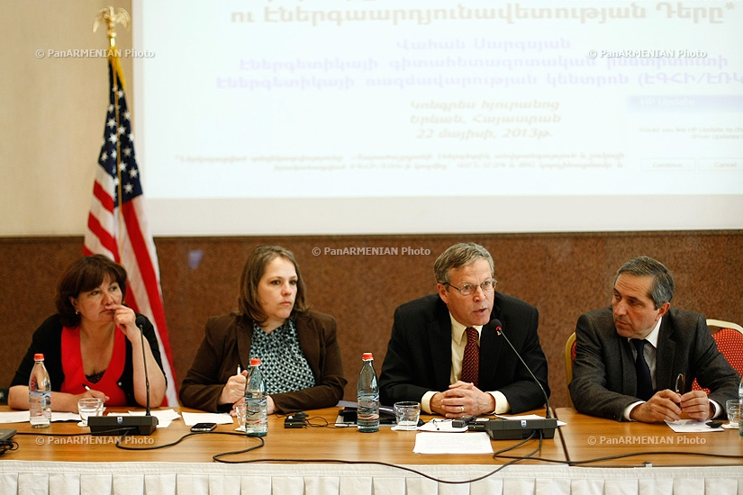 The U.S. Embassy in Armenia hosted a conference on the future of the country’s energy sector, renewable energy and energy efficiency issues