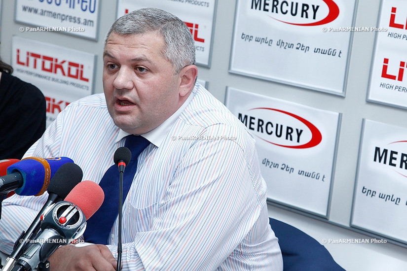 Пресс-конференция президента Нотариальной палаты Армении Мамикона Асланяна