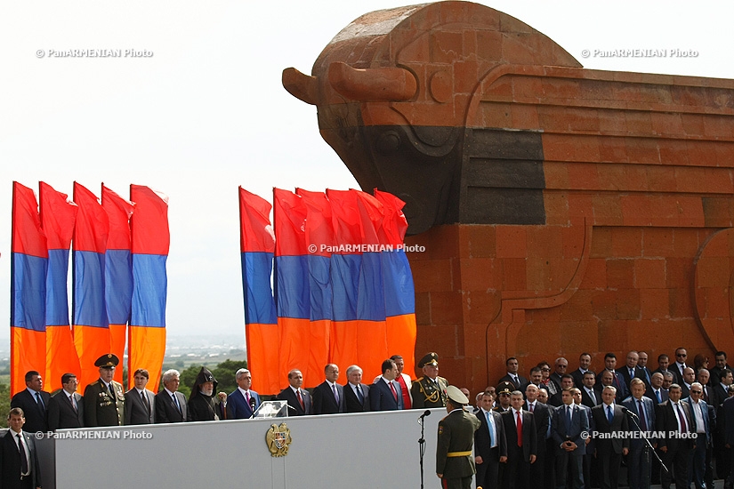 Հայաստանը նշում է Հայաստանի Առաջին Հանրապետության օրը Սարդարապատում