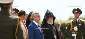 Հայաստանը նշում է Հայաստանի Առաջին Հանրապետության օրը Սարդարապատում