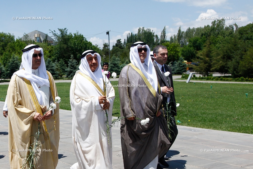 Делегация Кувейта, возглавляемая президентом Национального собрания, посетила Цицернакаберд